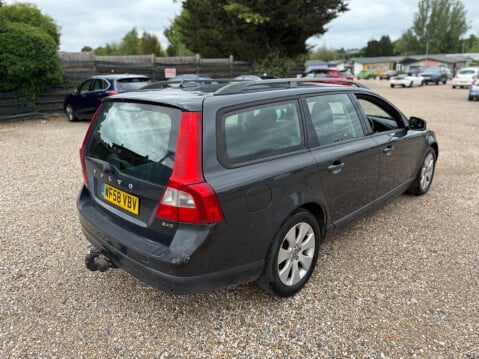 Volvo V70 2.4D SE RTI Nav Geartronic Euro 4 5dr 8