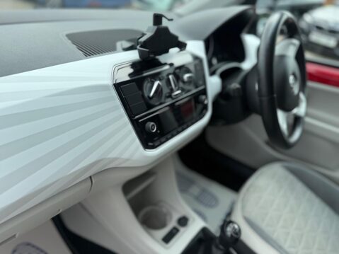 Volkswagen Up 1.0 up! beats Euro 6 (s/s) 3dr 26