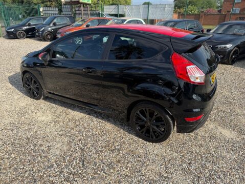 Ford Fiesta 1.0T EcoBoost ST-Line Euro 6 (s/s) 3dr 5