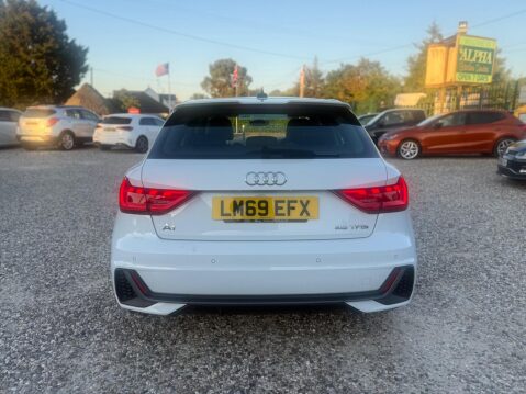 Audi A1 1.0 TFSI 25 S line Sportback Euro 6 (s/s) 5dr 4
