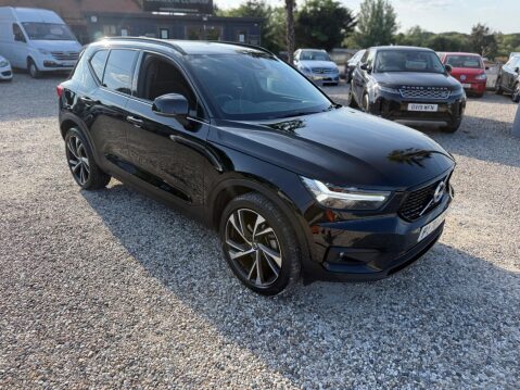 Volvo XC40 2.0 B4 MHEV R-Design Pro Auto Euro 6 (s/s) 5dr 23