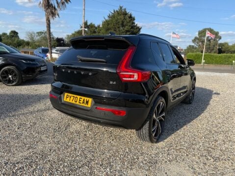 Volvo XC40 2.0 B4 MHEV R-Design Pro Auto Euro 6 (s/s) 5dr 15