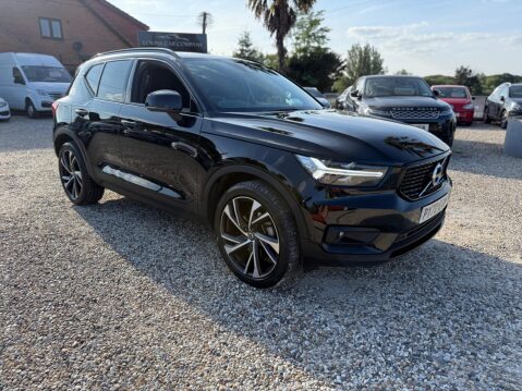 Volvo XC40 2.0 B4 MHEV R-Design Pro Auto Euro 6 (s/s) 5dr 22