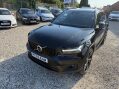 Volvo XC40 2.0 B4 MHEV R-Design Pro Auto Euro 6 (s/s) 5dr 4