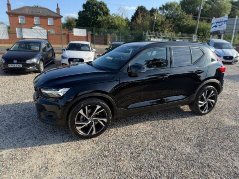 Volvo XC40 2.0 B4 MHEV R-Design Pro Auto Euro 6 (s/s) 5dr 7