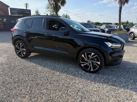Volvo XC40 2.0 B4 MHEV R-Design Pro Auto Euro 6 (s/s) 5dr 19