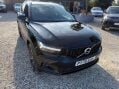 Volvo XC40 2.0 B4 MHEV R-Design Pro Auto Euro 6 (s/s) 5dr 5