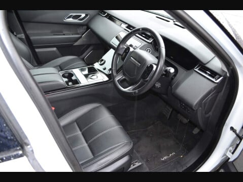 Land Rover Range Rover Velar 2.0 D240 SE Auto 4WD Euro 6 (s/s) 5dr 38