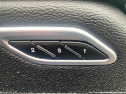Maserati Levante 3.0D V6 ZF 4WD Euro 6 (s/s) 5dr 62