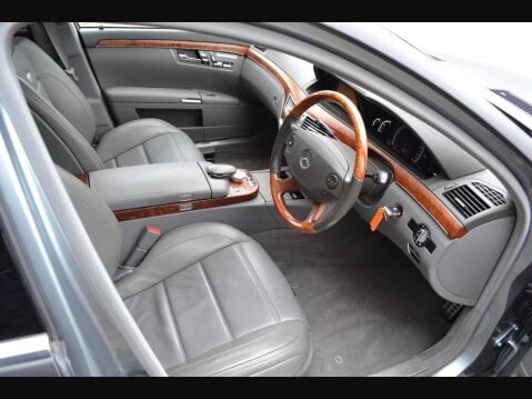 Mercedes-Benz S Class 6.2 S63 V8 AMG G-Tronic Euro 4 4dr 11