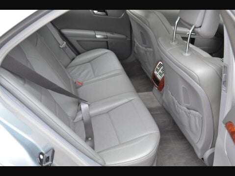 Mercedes-Benz S Class 6.2 S63 V8 AMG G-Tronic Euro 4 4dr 52