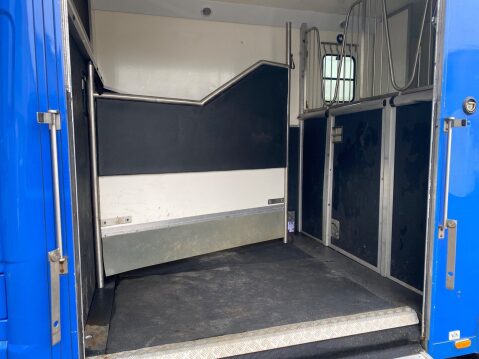 Renault Master Alexander Horse Box 26