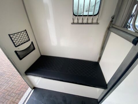 Renault Master Alexander Horse Box 34