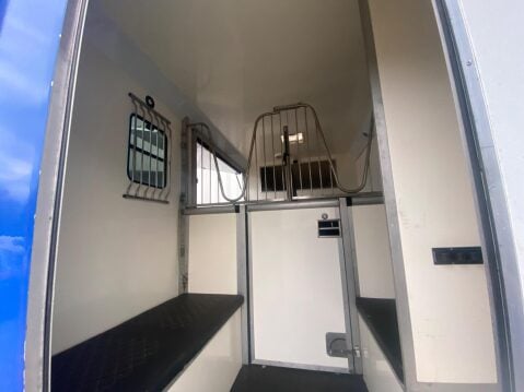Renault Master Alexander Horse Box 56