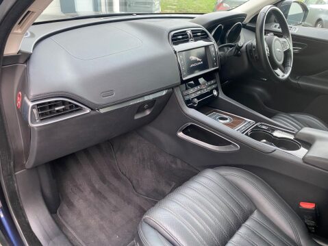 Jaguar F-Pace 2.0 D180 R-Sport Auto Euro 6 (s/s) 5dr 28