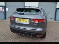Jaguar F-Pace 3.0 D300 V6 Portfolio Auto AWD Euro 6 (s/s) 5dr 39