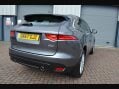 Jaguar F-Pace 3.0 D300 V6 Portfolio Auto AWD Euro 6 (s/s) 5dr 38