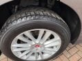 Jaguar F-Pace 3.0 D300 V6 Portfolio Auto AWD Euro 6 (s/s) 5dr 49