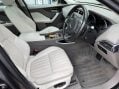 Jaguar F-Pace 3.0 D300 V6 Portfolio Auto AWD Euro 6 (s/s) 5dr 62