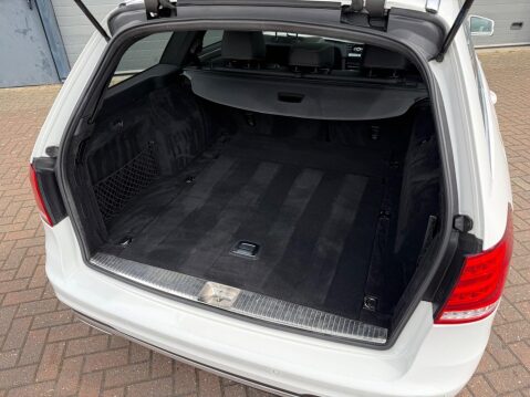 Mercedes-Benz E Class 2.1 E250 CDI AMG Sport G-Tronic+ Euro 5 (s/s) 5dr 33