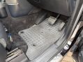Land Rover Discovery 2.7 TD V6 SE 5dr 49
