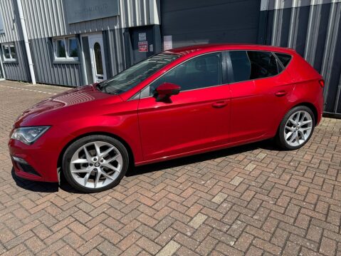 SEAT Leon 1.4 TSI FR Technology Euro 6 (s/s) 5dr 4