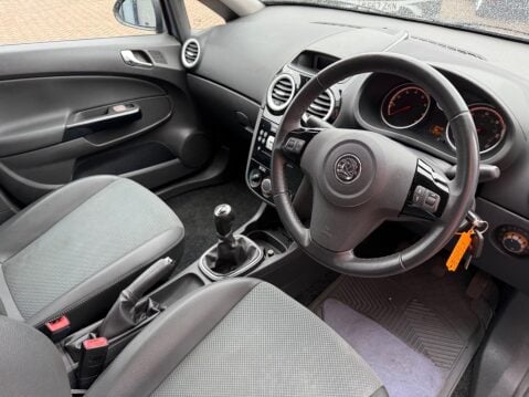 Vauxhall Corsa 1.4i 16v Design 5dr (a/c) 59