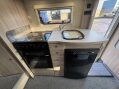 Elddis Autoquest BLUEHDI 335 L3 TLL 14