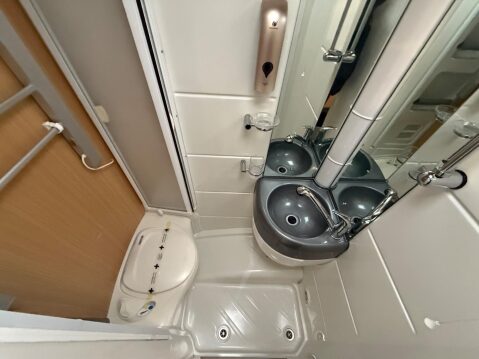 Bessacarr E495 40 MULTIJET 8