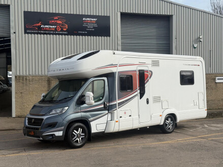 Auto-Trail Tracker 44 MAXI C/C MULTIJET II