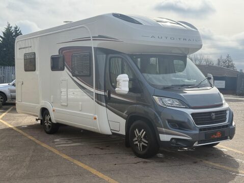 Auto-Trail Tracker 44 MAXI C/C MULTIJET II 5