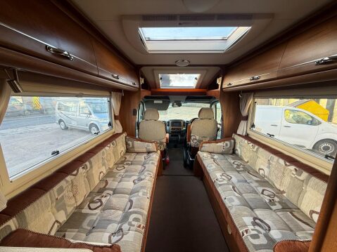Mercedes-Benz Sprinter 2.1 316 CDI BlueEFFICIENCY 7G-Tronic RWD L2 2dr 4