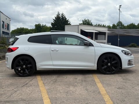 Volkswagen Scirocco 2.0 TDI BlueMotion Tech R-Line Euro 6 (s/s) 3dr 5