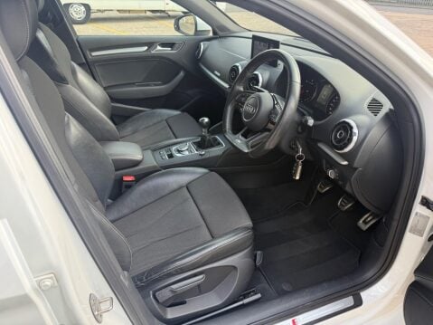 Audi A3 1.6 TDI S line Euro 6 (s/s) 4dr 22