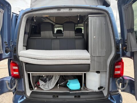 Volkswagen Transporter 2.0 TDI T28 BlueMotion Tech Highline FWD SWB Euro 6 (s/s) 5dr 12