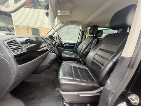 Volkswagen Caravelle 2.0 BiTDI Executive DSG Euro 6 (s/s) 5dr 17
