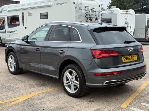 Audi Q5 2.0 TDI 40 S line S Tronic quattro Euro 6 (s/s) 5dr 4
