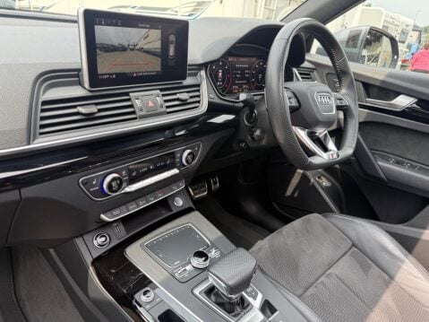 Audi Q5 2.0 TDI 40 S line S Tronic quattro Euro 6 (s/s) 5dr 17