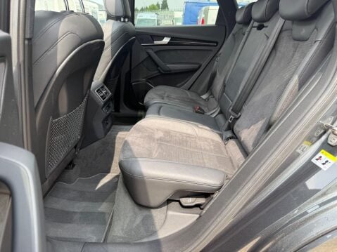 Audi Q5 2.0 TDI 40 S line S Tronic quattro Euro 6 (s/s) 5dr 22