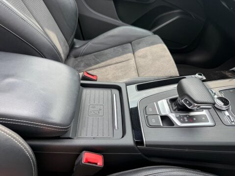 Audi Q5 2.0 TDI 40 S line S Tronic quattro Euro 6 (s/s) 5dr 32