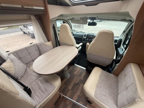 Knaus Sky 12