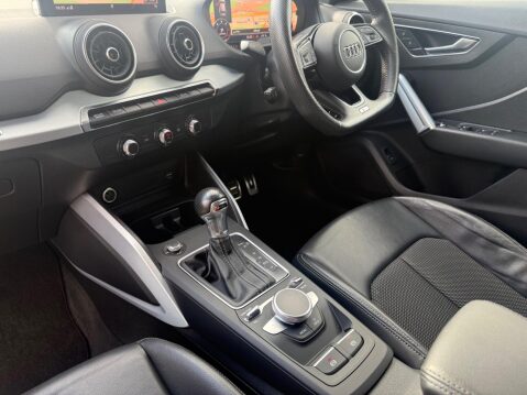 Audi Q2 1.6 TDI 30 S line S Tronic Euro 6 (s/s) 5dr 19