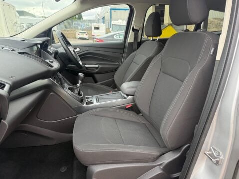 Ford Kuga 1.5 TDCi Zetec Euro 6 (s/s) 5dr 28