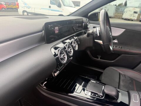 Mercedes-Benz A Class 2.0 A200d AMG Line (Premium Plus) 8G-DCT Euro 6 (s/s) 5dr 28