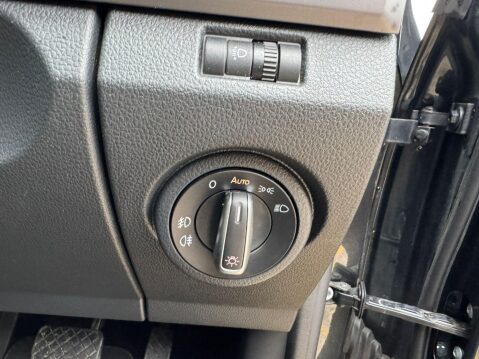 Volkswagen Amarok 3.0 TDI V6 Dark Label Auto 4Motion Euro 6 (s/s) 4dr 15