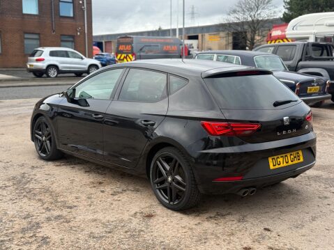 SEAT Leon 1.5 TSI EVO FR Black Edition DSG Euro 6 (s/s) 5dr 12