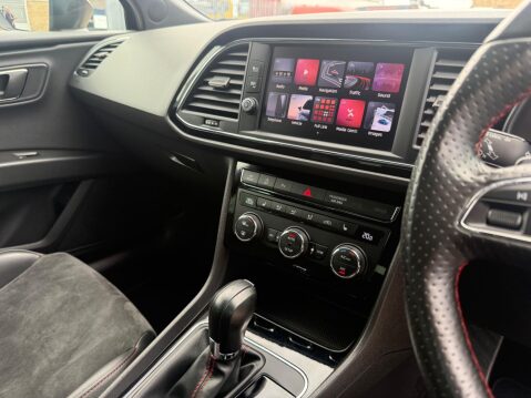 SEAT Leon 1.5 TSI EVO FR Black Edition DSG Euro 6 (s/s) 5dr 19