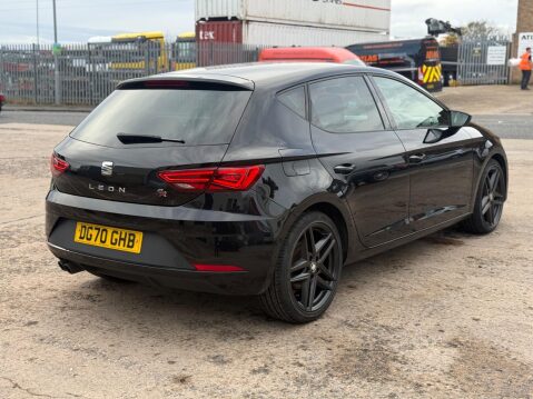 SEAT Leon 1.5 TSI EVO FR Black Edition DSG Euro 6 (s/s) 5dr 18
