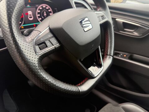 SEAT Leon 1.5 TSI EVO FR Black Edition DSG Euro 6 (s/s) 5dr 32
