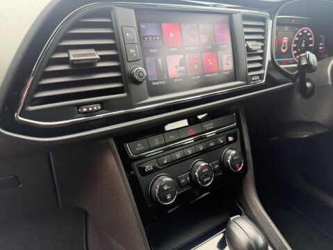 SEAT Leon 1.5 TSI EVO FR Black Edition DSG Euro 6 (s/s) 5dr 29